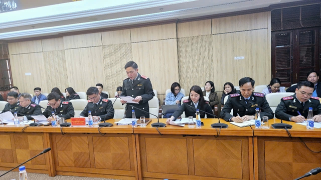 Ông Ngô Đình Long, Phó Vụ trưởng Vụ III của Thanh tra Chính phủ, Trưởng đoàn công bố Quyết định thanh tra. Ảnh: VGP