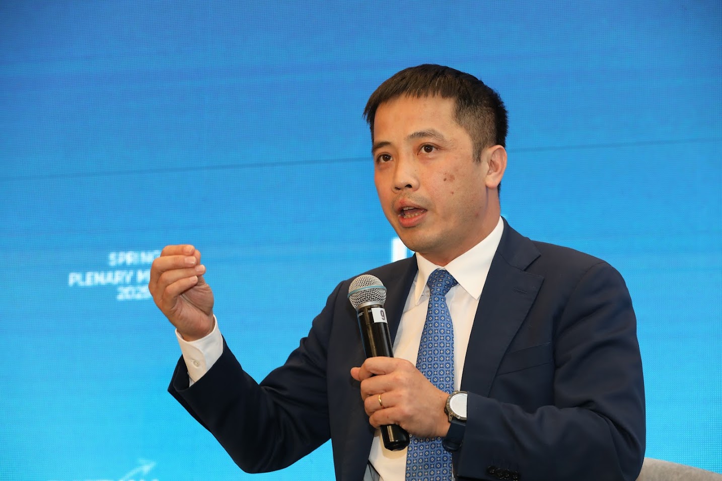 Ông Đậu Anh Tuấn, Phó tổng thư ký Liên đoàn Thương mại và Công nghiệp Việt Nam (VCCI), không gian tăng trưởng nếu nhìn ở góc độ doanh nghiệp rất rõ ràng. Đó là chất lượng các quy định, chất lượng thực thi và chất lượng phối hợp. 