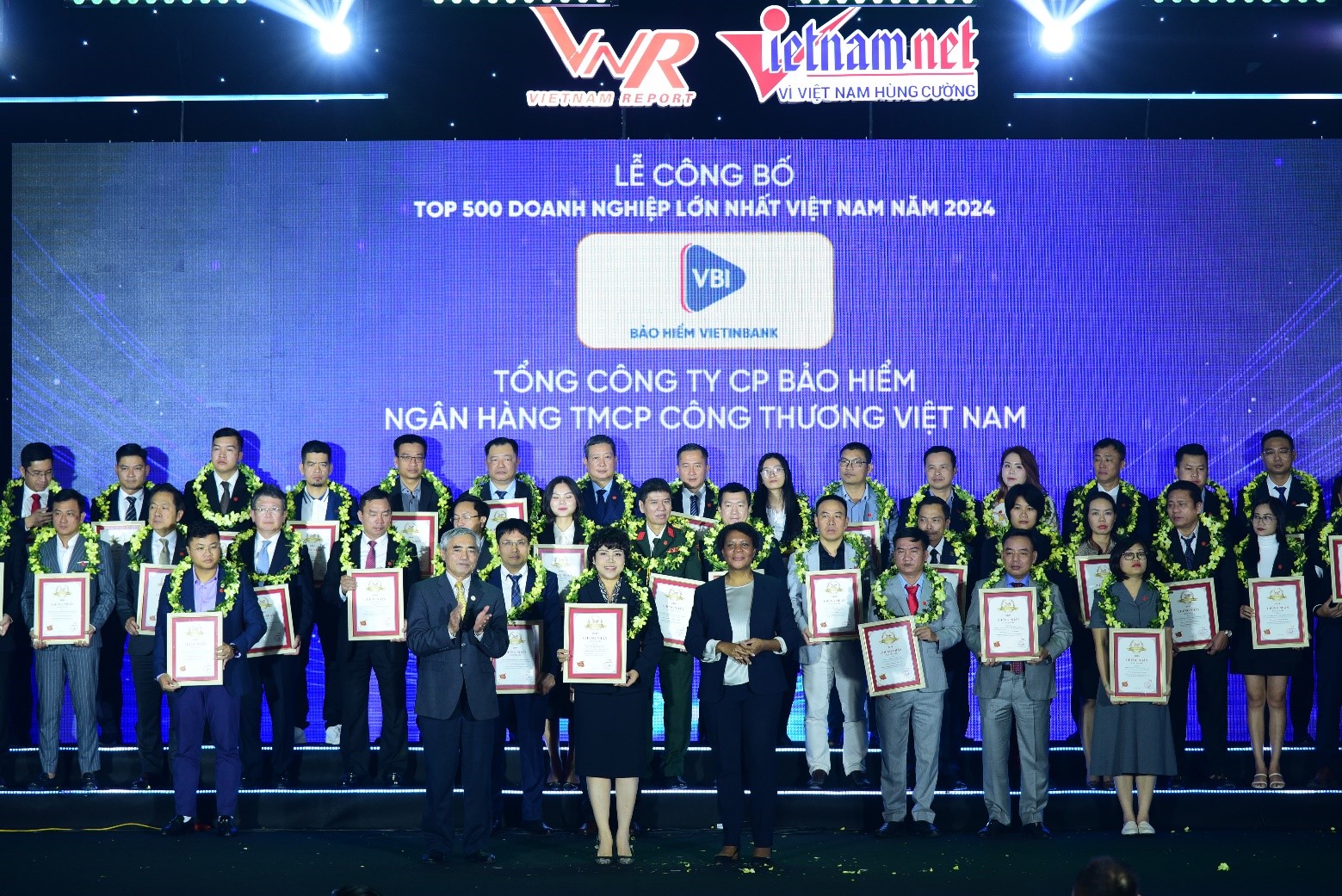 Bảo hiểm VietinBank - VBI được vinh danh Top 500 doanh nghiệp lớn nhất Việt Nam năm 2024.