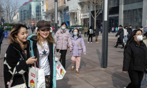 Trung Quốc đẩy mạnh hỗ trợ người tiêu dùng để vực dậy nền kinh tế