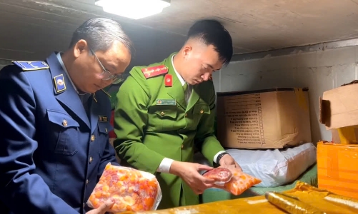 Hà Nội phát hiện hàng chục tấn nội tạng động vật không rõ nguồn gốc 