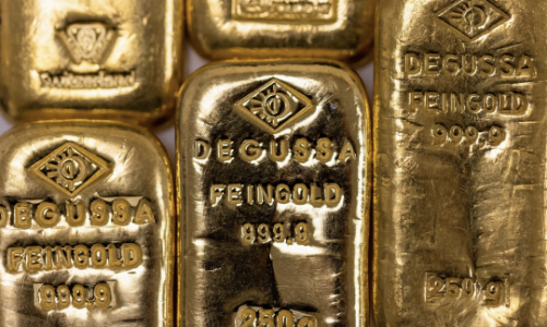 Giá vàng tiếp tục tăng mạnh dù đồng USD leo thang chóng mặt