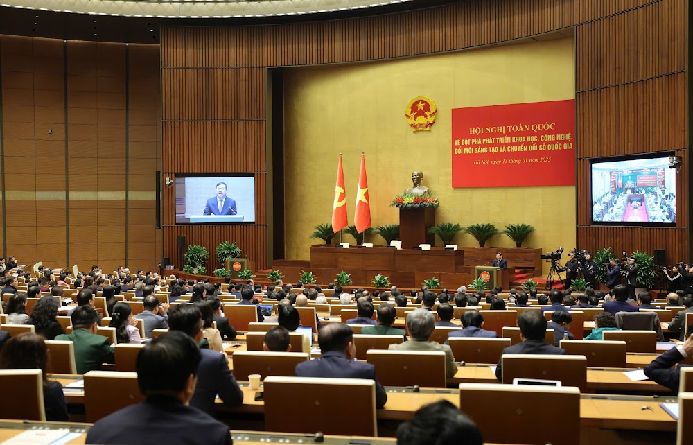 Hội nghị toàn quốc về đột phá phát triển khoa học, công nghệ, đổi mới sáng tạo và chuyển đổi số quốc gia - Ảnh: VGP.