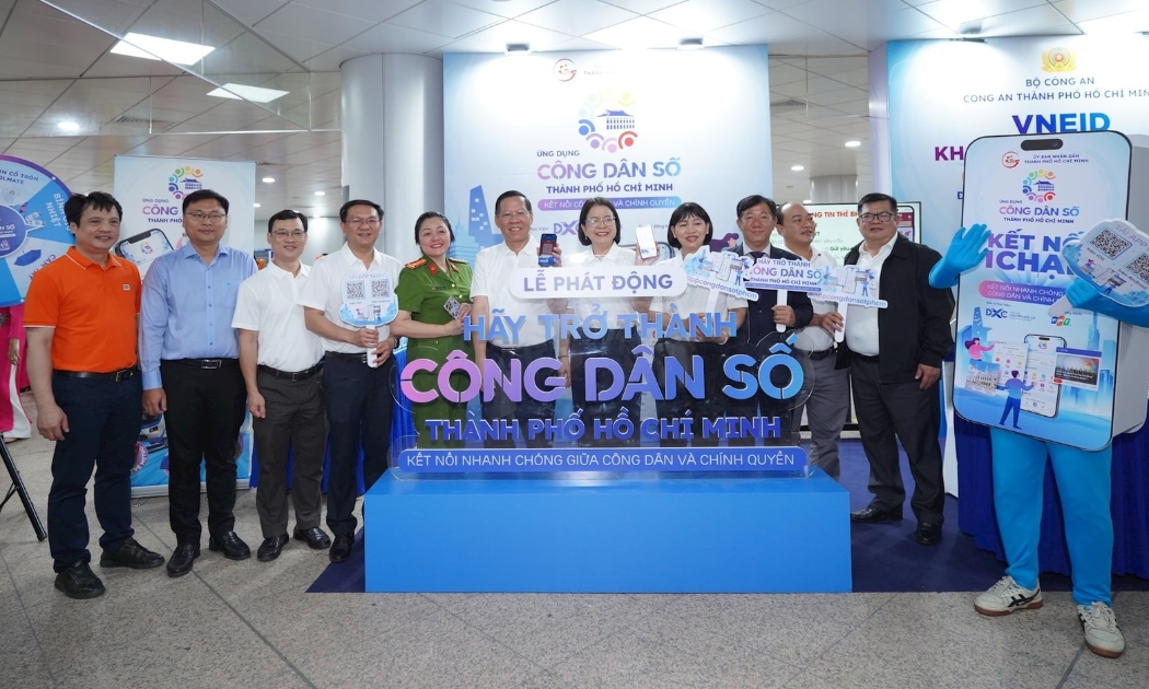 Các đại biểu tham dự buổi lễ phát động