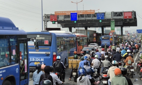 TP.HCM tăng cường điều tiết ùn tắc, đảm bảo an toàn giao thông dịp Tết