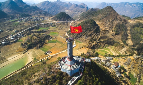 Tết Nguyên đán 2025: Khách quốc tế đến Việt Nam, khách Việt “đổ xô” xuất ngoại