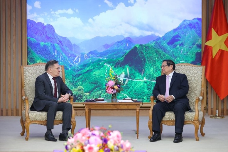 PM Pham Minh Chinh receives Russian Rosatom's Director General