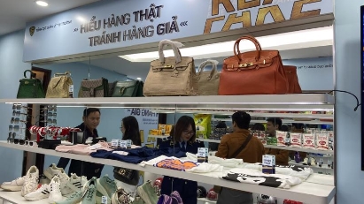 Over 500 products on display to spot fakes
