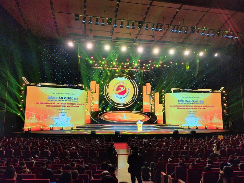 The sixth annual forum was held in Hanoi on January 15. 