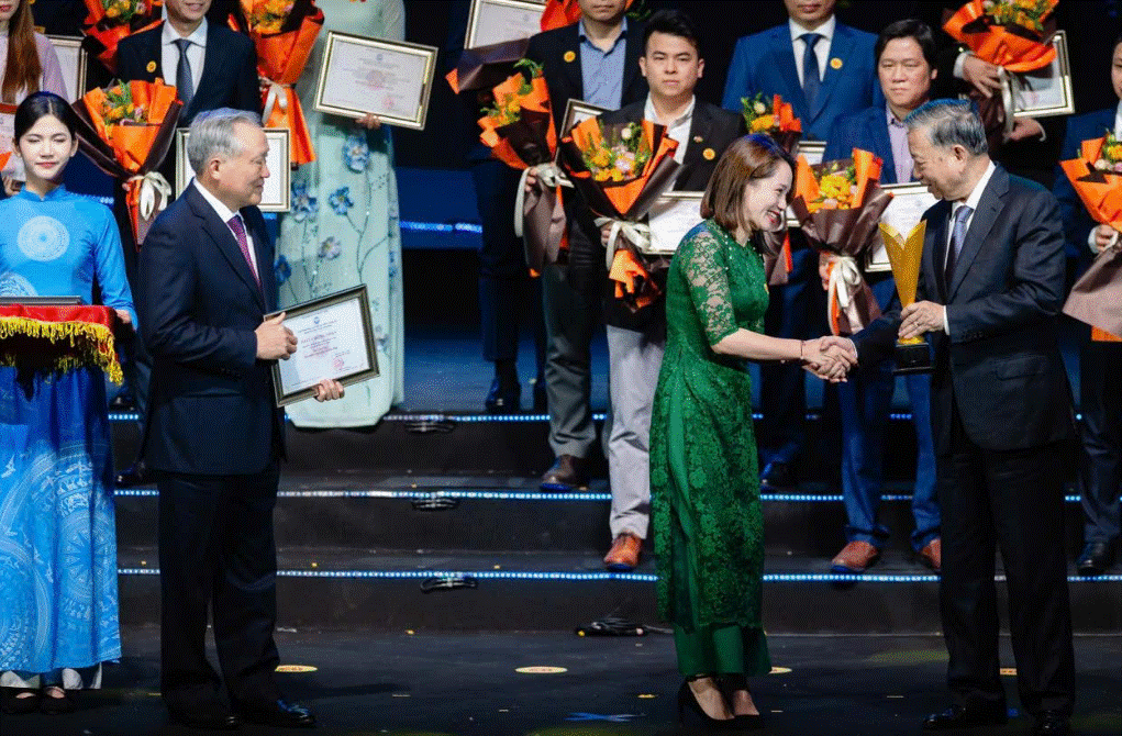 “Make in Vietnam 2024” vinh danh LynkiD, biểu tượng của đổi mới và sáng tạo trong công nghệ số