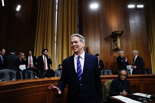 Ông Scott Bessent tại phiên điều trần - Ảnh: Getty Images
