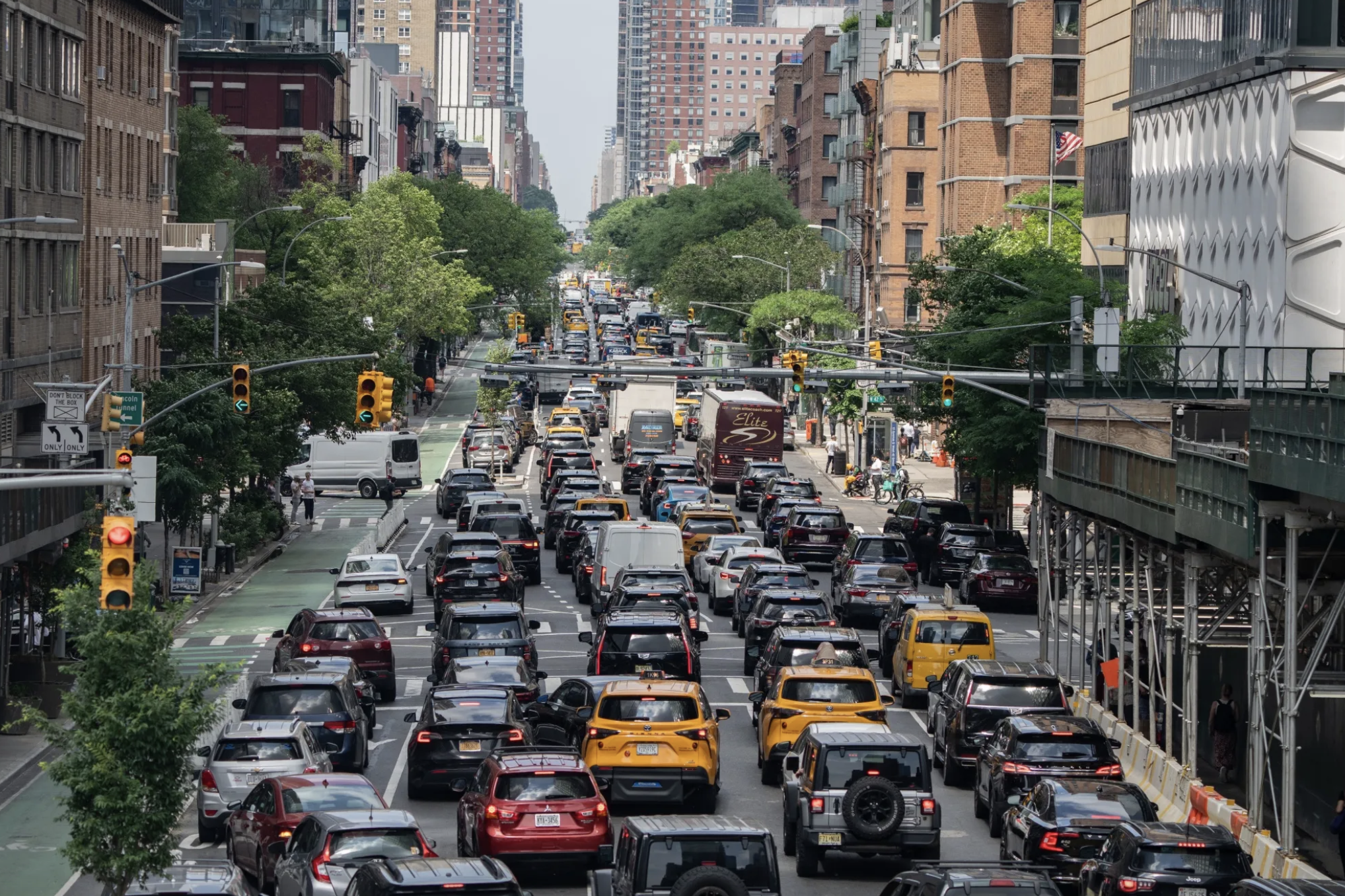 Tắc đường ở New York - Ảnh: Bloomberg.