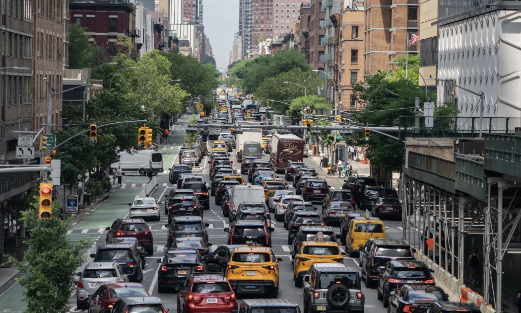 Tắc đường ở New York - Ảnh: Bloomberg.