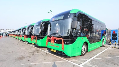Hanoi launches electric vehicles on three more bus routes