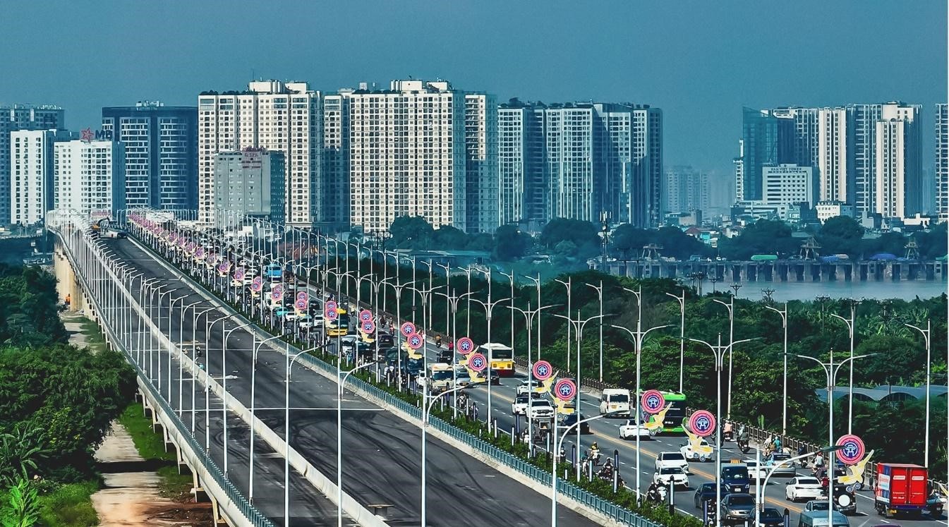 Cầu Vĩnh Tuy 2 đi vào hoạt động thu hẹp khoảng cách từ Gia Lâm vào phố cổ.