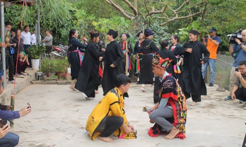 Tết đậm đà bản sắc dân tộc Sán Chay