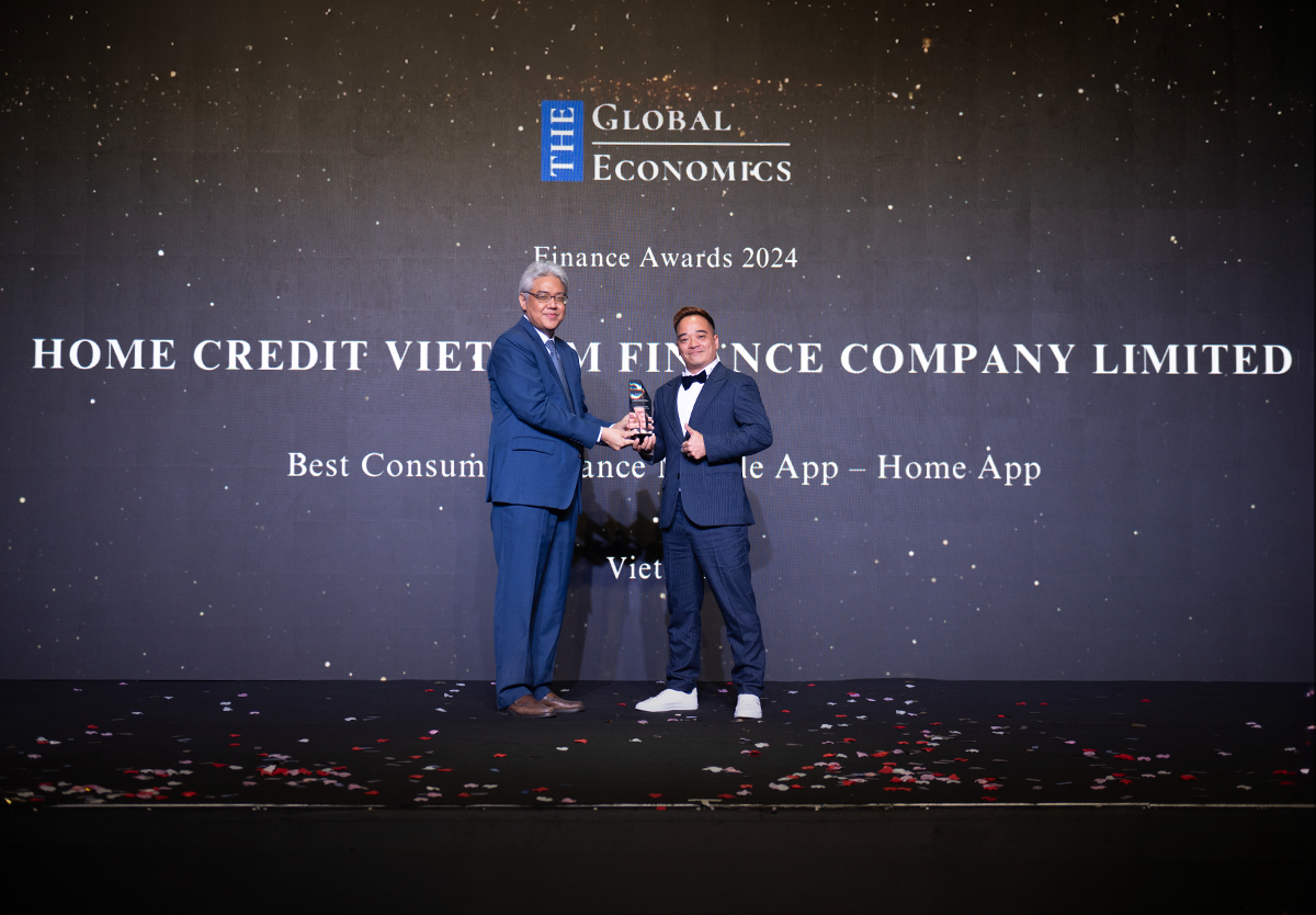 Ông Lê Phước Phúc - Trưởng phòng Trực tuyến của Home Credit cho biết việc Home App được vinh danh là “Ứng dụng di động tài chính tiêu dùng tốt nhất” khẳng định nỗ lực không ngừng của Home Credit trong việc mang đến những giải pháp tài chính số hiện đại, dễ tiếp cận và thân thiện hơn cho mọi khách hàng.