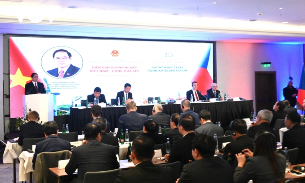Thủ tướng Phạm Minh Chính chủ trì diễn đàn.
