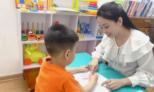 Mỗi lớp học trong trường giáo dục chuyên biệt không quá 12 học sinh