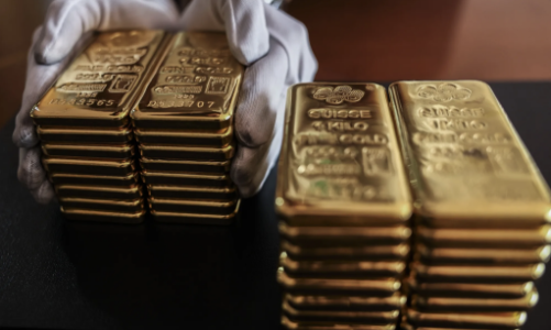 Giá vàng tăng mạnh do tỷ giá USD và lợi suất trái phiếu trượt dốc