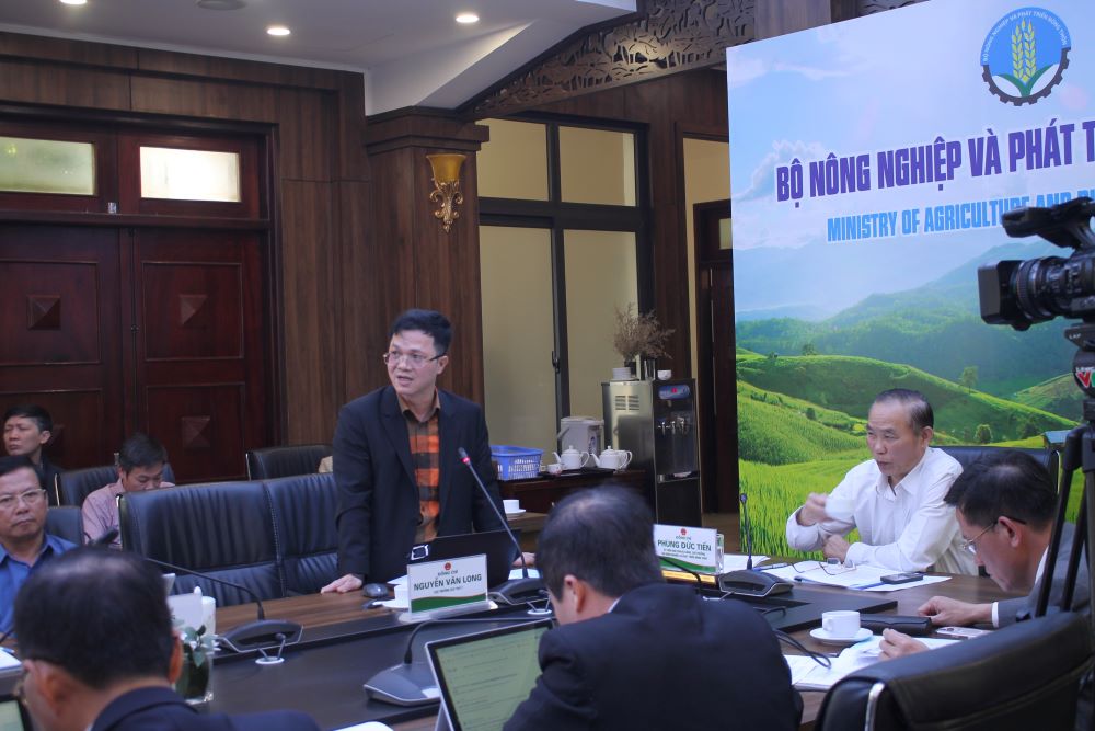 Ông Nguyễn Văn Long: "Năm 2024, tình hình buôn bán, vận chuyển trái phép gia súc và gia cầm qua biên giới vào Việt Nam diễn ra khá phức tạp". Ảnh: Chu Khôi.