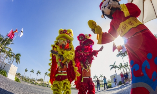 Từ Bắc vào Nam, các khu nghỉ dưỡng rộn ràng không khí Tết