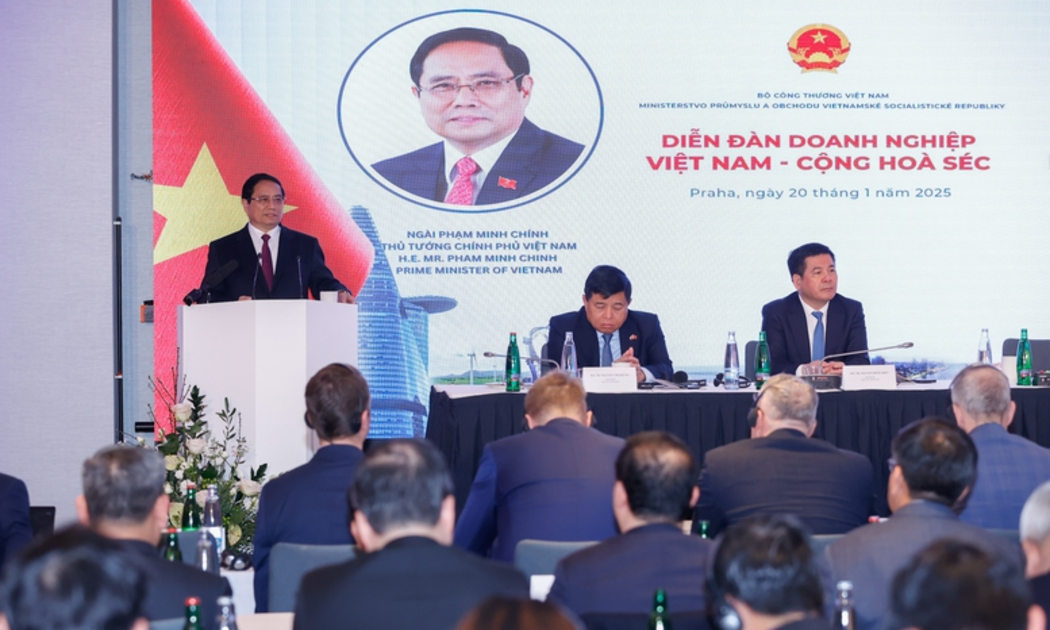 Thủ tướng phát biểu tại diễn đàn - Ảnh: VGP