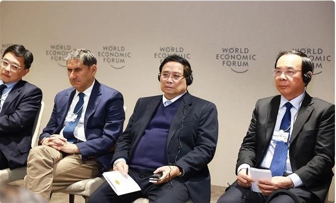 PM attended seminar on global trade, development in smart era in Davos