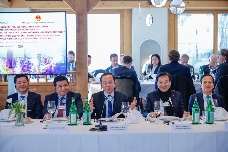 L&atilde;nh đạo Việt Nam tại tọa đ&agrave;m