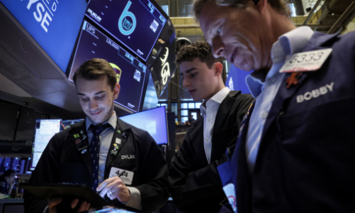 Chứng khoán Mỹ cao nhất mọi thời đại, giá dầu giảm sau tuyên bố của ông Trump