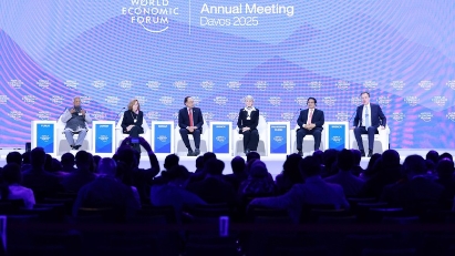 Prime Minister shares vision for successful ASEAN in smart era