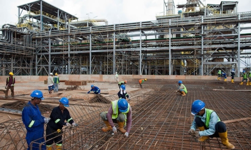 Chăm lo, hỗ trợ người lao động làm việc trên công trường trong dịp Tết