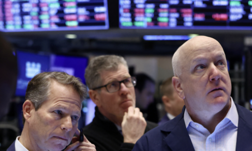 Chứng khoán toàn cầu bán tháo vì tin DeepSeek, giá dầu cũng lao dốc