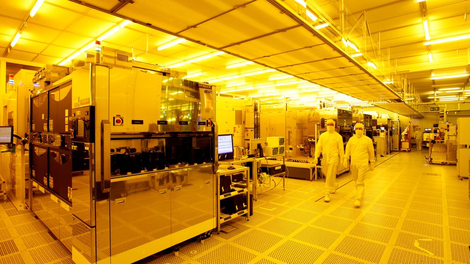 Bắc Giang nỗ lực trở th&agrave;nh một mắt x&iacute;ch quan trọng trong ng&agrave;nh c&ocirc;ng nghiệp b&aacute;n dẫn đất nước.&nbsp;