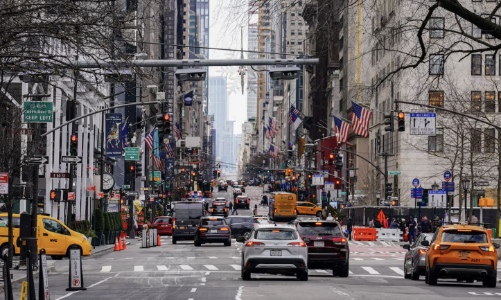 Kinh tế Mỹ giảm tốc mạnh hơn dự báo