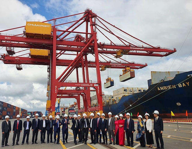 L&atilde;nh đạo tỉnh Quảng Nam v&agrave; chủ đầu tư tăm khu bến cảng Tam Hiệp-Chu Lai