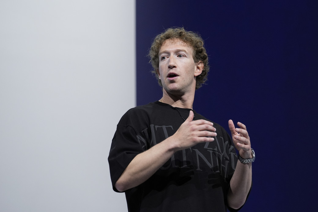 CEO Mark Zuckerberg đặt nhiều kỳ vọng vào thị trường kính thông minh. 