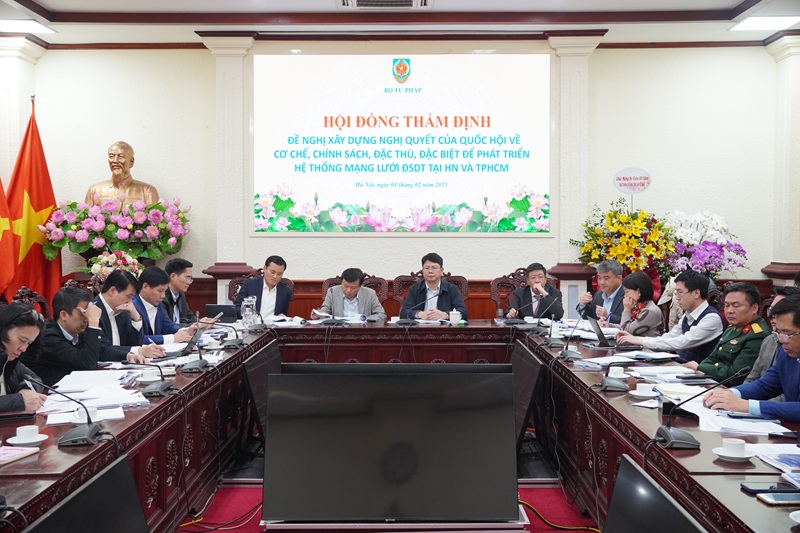 Quang cảnh phiên họp. Ảnh: MOJ.