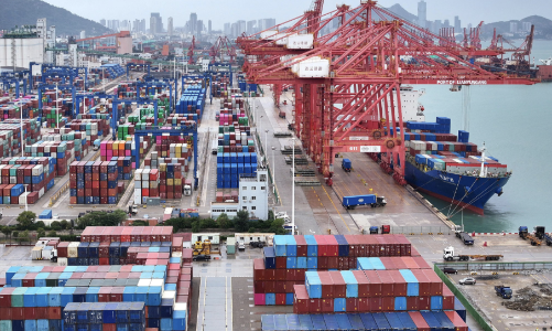 Thị trường tài chính có thể đang xem nhẹ mối rủi ro từ thuế quan của ông Trump