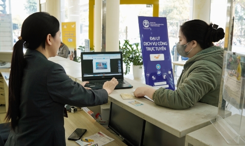 Người dân, doanh nghiệp có thể đến bưu cục để được tư vấn, hỗ trợ giải quyết thủ tục hành chính trực tuyến