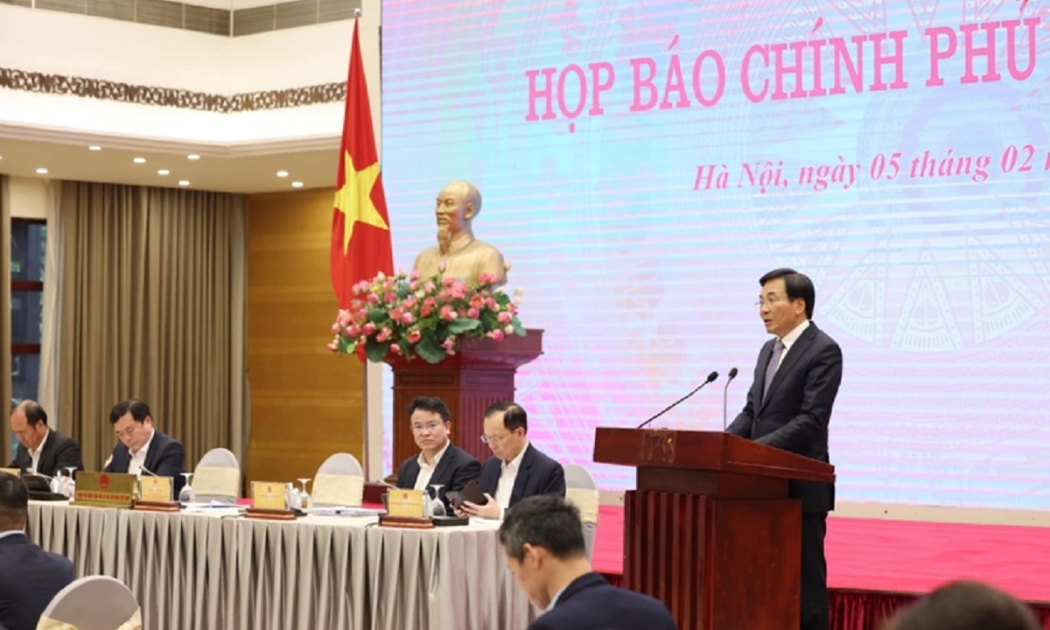 Bộ trưởng, Chủ nhiệm Văn phòng Chính phủ Trần Văn Sơn, Người phát ngôn của Chính phủ, chủ trì họp báo.