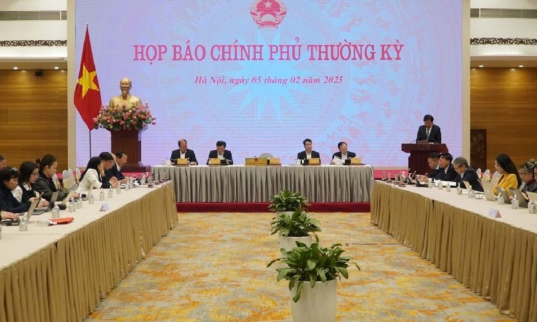 Bộ trưởng, Chủ nhiệm Văn phòng Chính phủ Trần Văn Sơn, Người phát ngôn của Chính phủ, chủ trì họp báo Chính phủ thường kỳ tháng 1/2025.