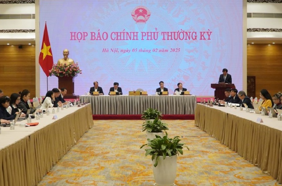 Bộ trưởng, Chủ nhiệm Văn phòng Chính phủ Trần Văn Sơn, Người phát ngôn của Chính phủ, chủ trì họp báo Chính phủ thường kỳ tháng 1/2025.