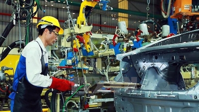January industrial production slightly increases
