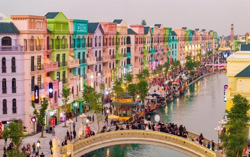 Consumer spending boosts Vietnam economy in January