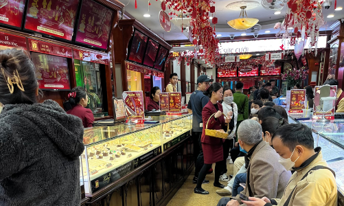 Giá vàng nhẫn tăng chóng mặt
