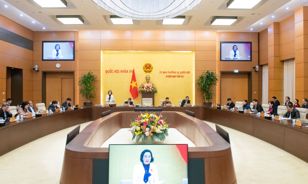Phiên họp thứ 42 của Ủy ban Thường vụ Quốc hội đã cho ý kiến về việc giải trình, tiếp thu, chỉnh lý dự thảo Luật Nhà giáo. Ảnh: Quốc hội.