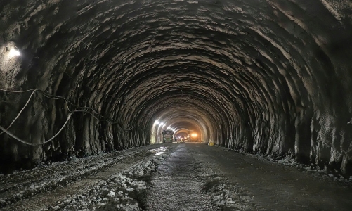 Thông hầm dài nhất cao tốc Quảng Ngãi – Hoài Nhơn vào cuối tháng 4/2025