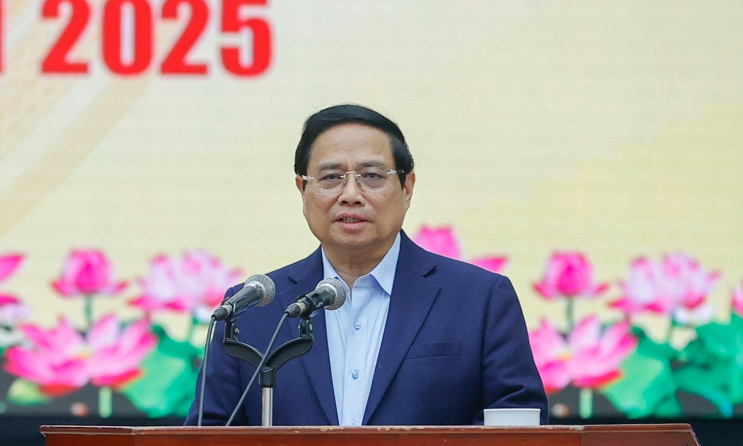 Thủ tướng Phạm Minh Chính phát biểu kết luận cuộc làm việc với Ban Thường vụ Tỉnh ủy Quảng Nam. Ảnh: VGP