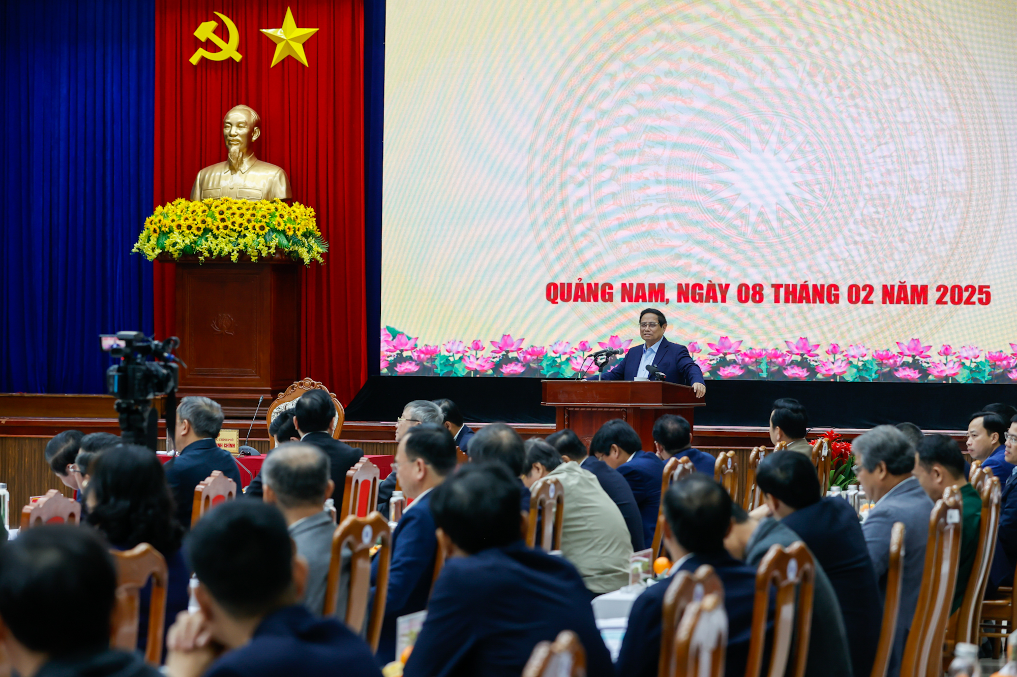 Thủ tướng phát biểu tại cuộc họp - Ảnh: VGP